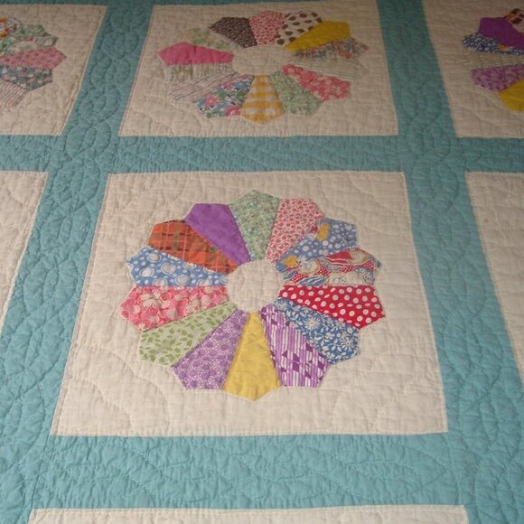 VTG Handmade Dresden Plate Quilt 68” X 88” Full/Queen Grandma SEE 10 PICS, NICE! - Picture 6 of 10